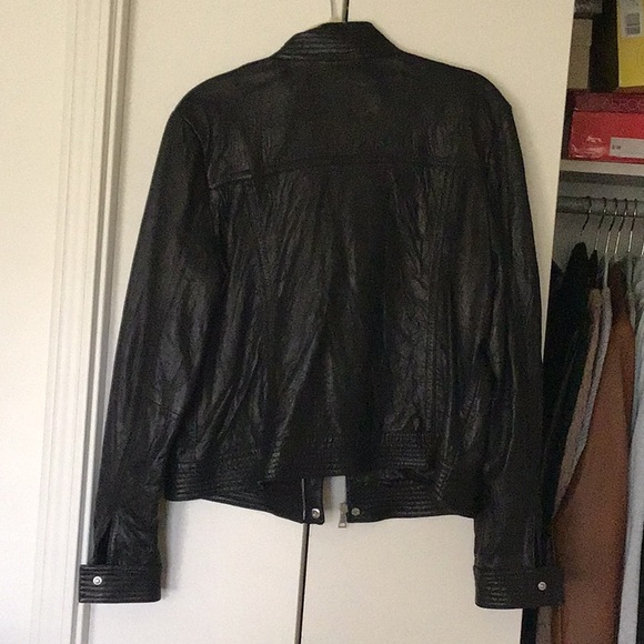 Leather jacket - Picture 3 of 3